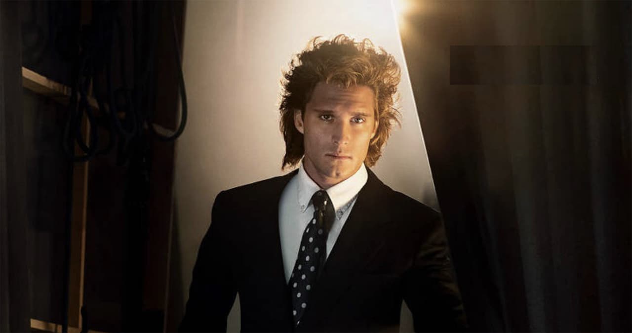 Así se escucha ‘Cuando Calienta el Sol’ en la voz de Diego Boneta