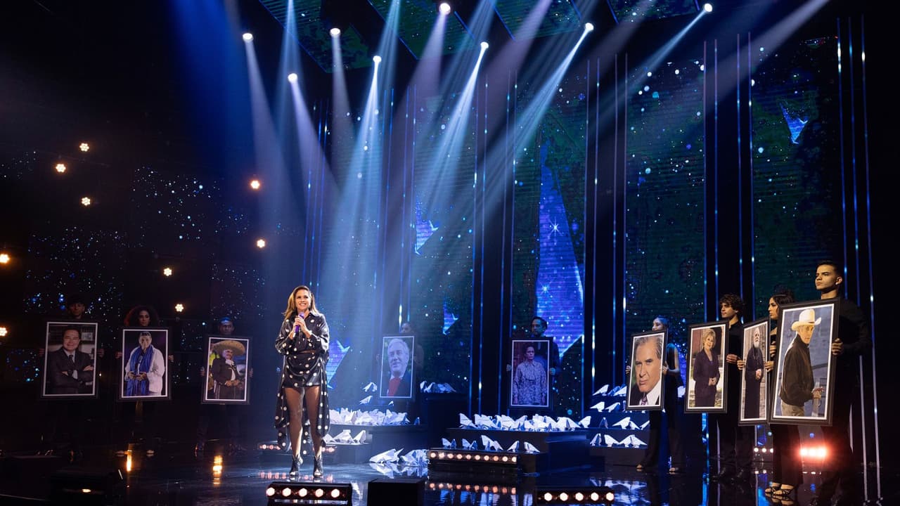 Lucero rindió homenaje a sus maestros de vida y carrera artística.