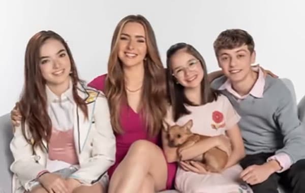 Aidé y sus hijos en 'Papás por conveniencia'