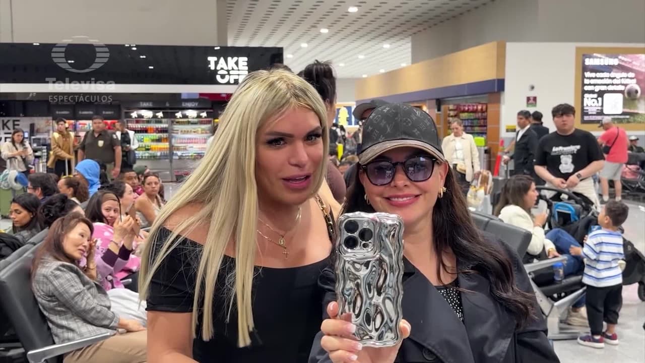 Actores e influencers hablan sobre el desperfecto en el avión que viajaba a Corea