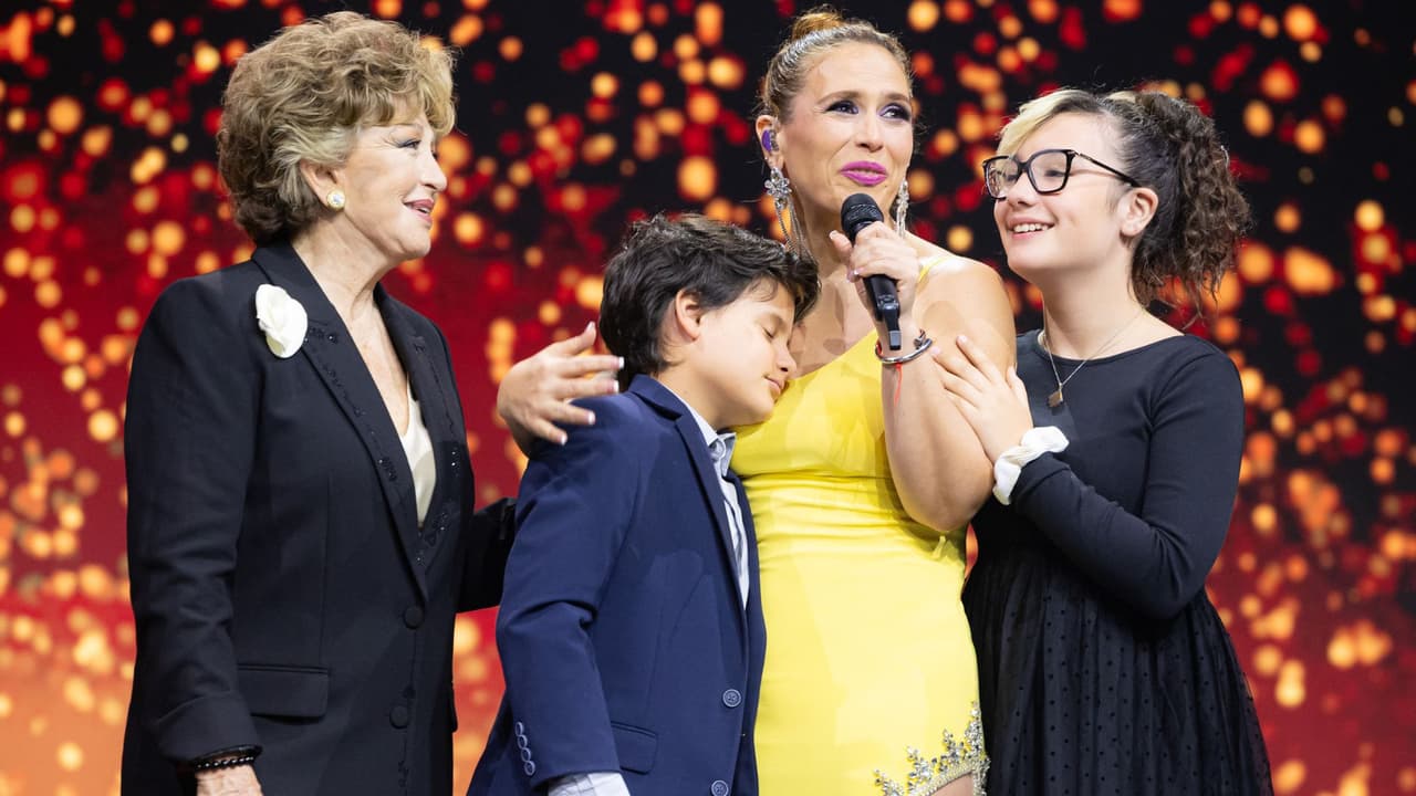 Hijos de Angélica Vale hacen inesperada aparición en la gran final de Juego de Voces 2026; así reaccionó la conductora
