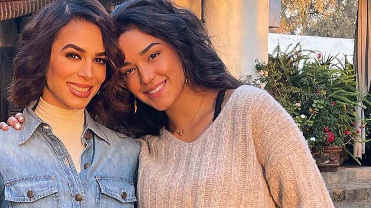 Hija de Biby Gaytán le dice adiós a México y muestra cada detalle de su despedida