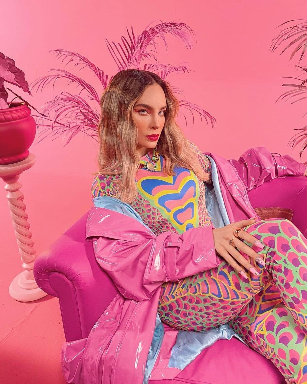 Belinda cautiva con ajustado body