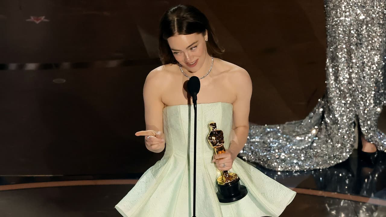 Emma Stone aseveró que el incidente con su vestuario sucedió mientras disfrutaba de la interpretación de Ryan Gosling.