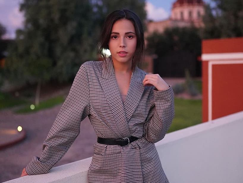 Parece que el estilo y la moda parece ser lo suyo, por ello Aneliz impacta con cada conjunto que presume en su cuenta de Instagram.