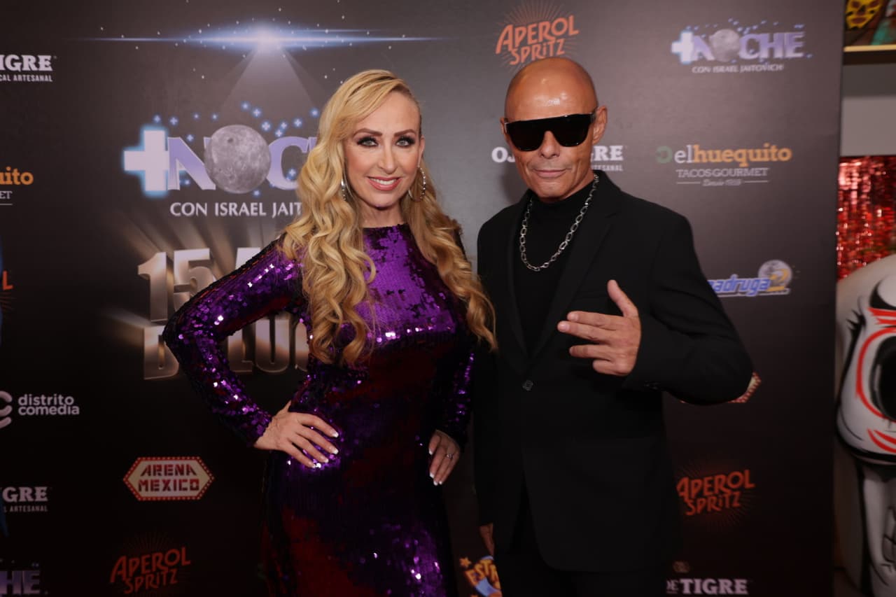 Caló, quienes fueron también invitados musicales de la noche.