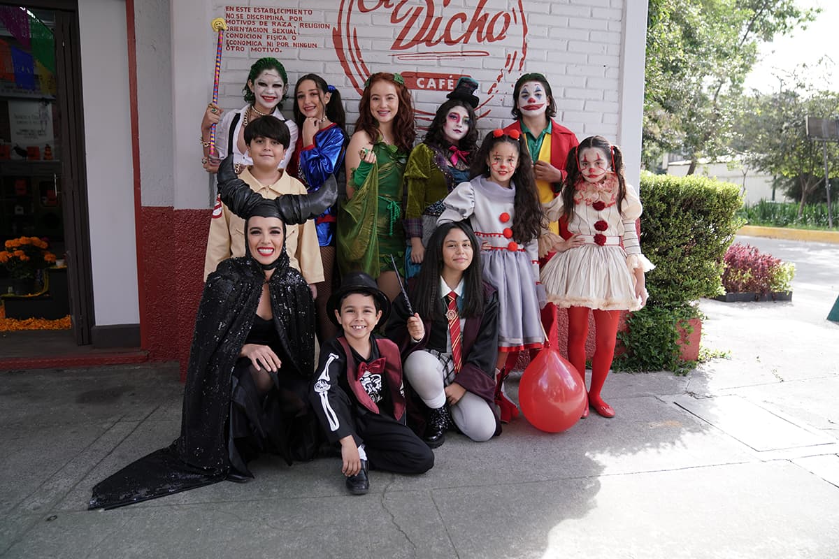 'Como dice el dicho' a través de 11 años ha trabajado y apoyado a todos los niños del CEA Infantil, niños actores con gran trayectoria artística, tanto en Telenovelas, Programas unitarios y teatro, razón por la cual fueron los invitados de lujo.