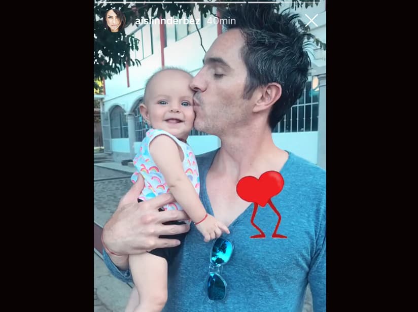 Mauricio es un papá completamente enamorado.