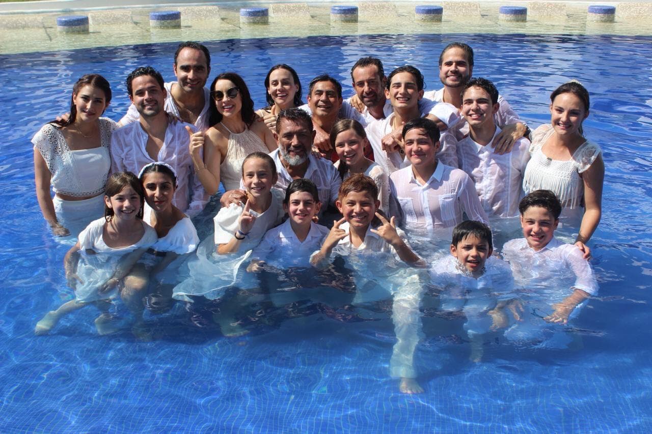 Con sentimientos encontrados el elenco de ‘Mi marido tiene más familia’ grabó el final de la historia. ¡Checa la galería!