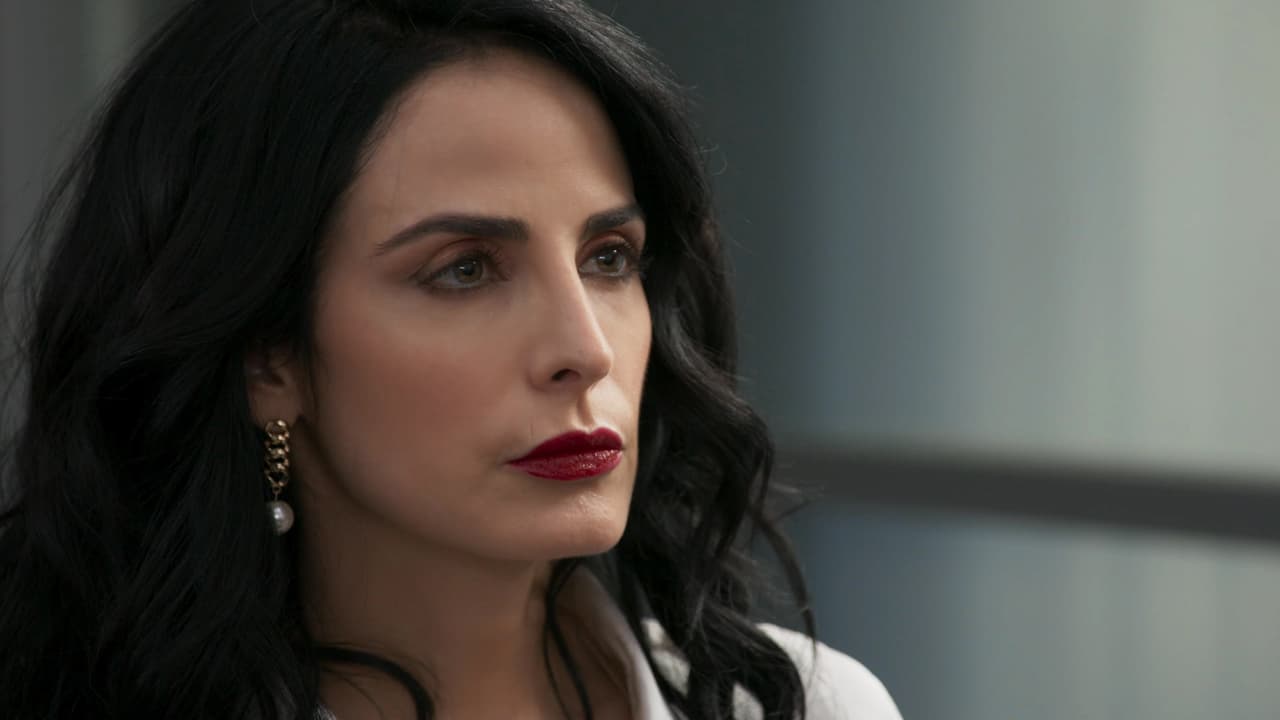 Karen regresa renovada, ¿se vengará de Fausto?