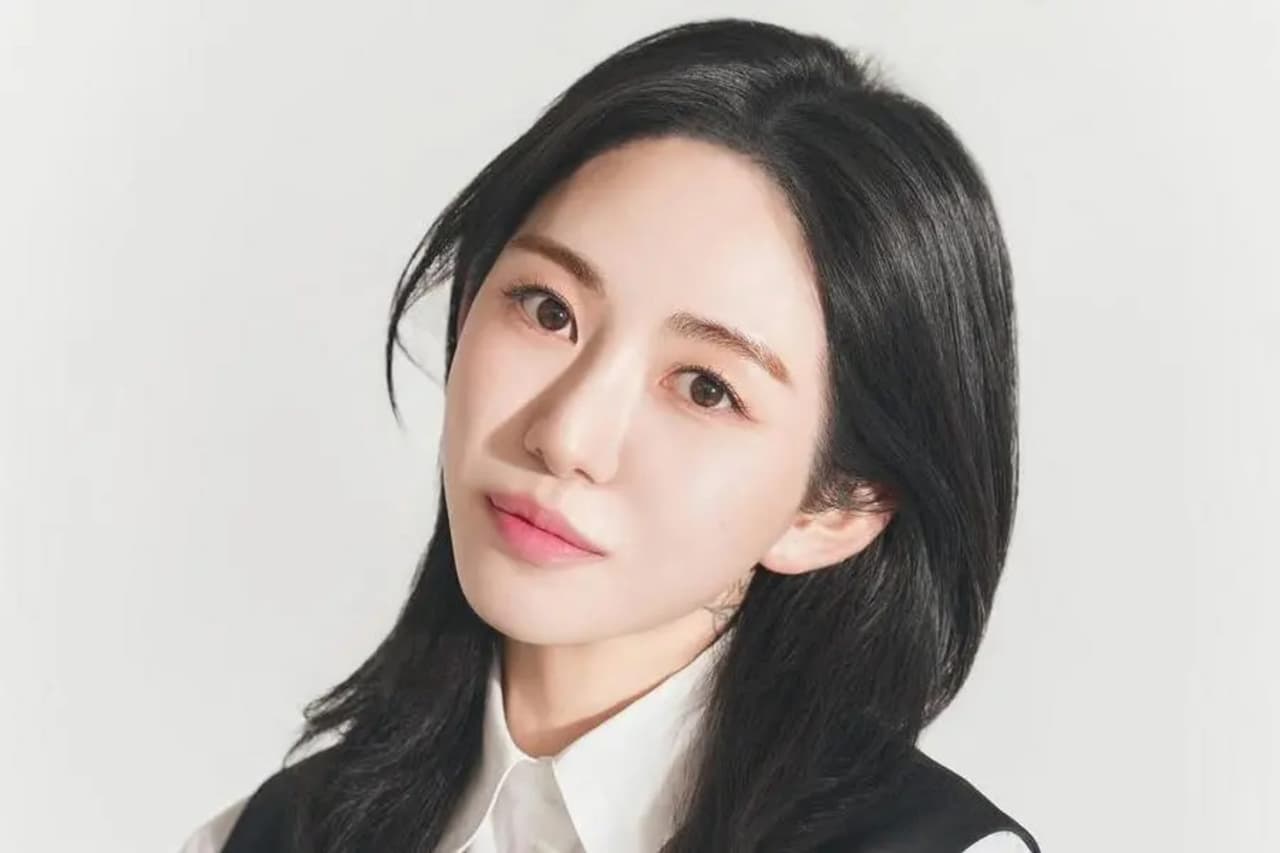 Kwon Mina, cantante surcoreana.