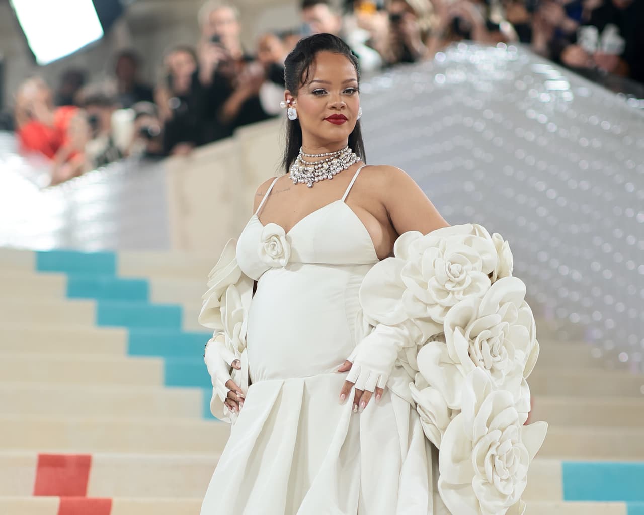 Famosas que llevaron la ropa de maternidad a otro nivel en la Met Gala 2023