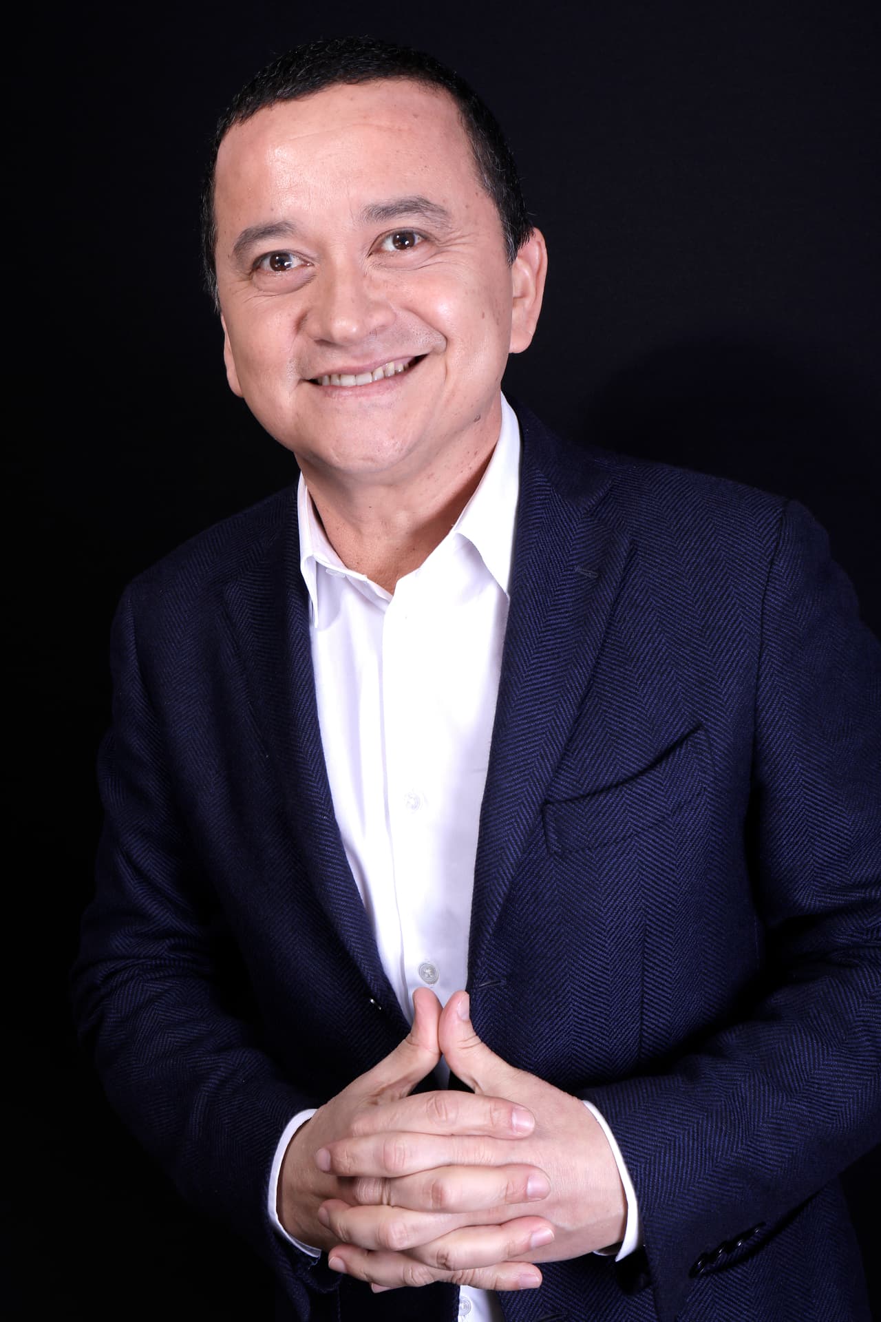 Yuri Buenaventura 
<br>
<br>En la página 
<b><a href="https://www.eltiempo.com/cultura/cine-y-tv/www.colombiacuidacolombia.com%20">www.colombiacuidacolombia.com </a></b>se pueden hacer las donaciones para las personas más necesitadas. Solo hay que entrar y seguir las instrucciones.