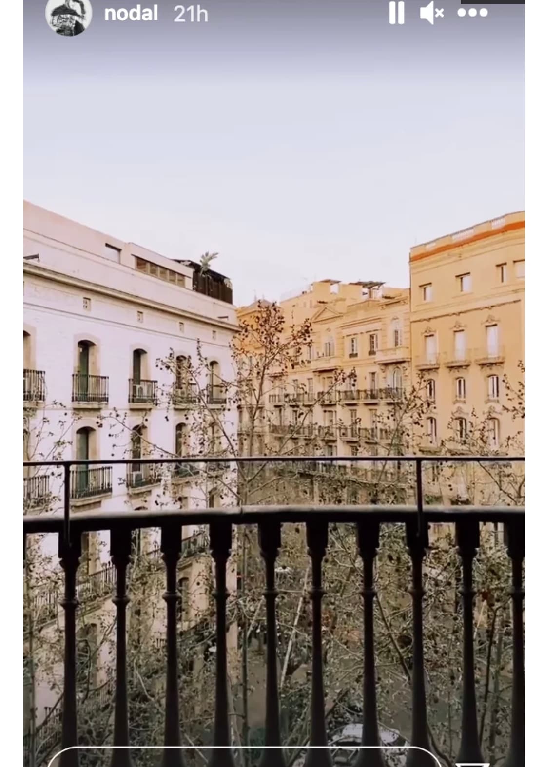 Esta es la vista de la residencia de Belinda y Christian Nodal en Barcelona, España.