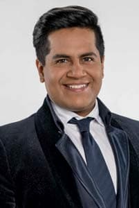 Luis Adrián