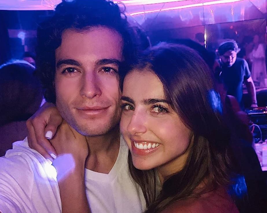 Michelle Renaud y Danilo Carrera presumen cómo hacen ejercicio entre besos y caricias