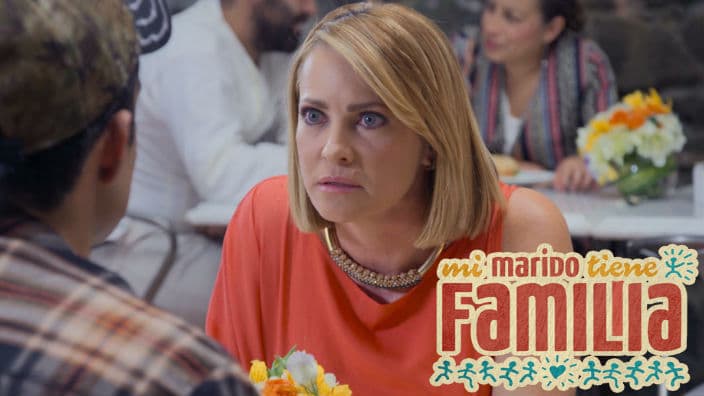 Ana le hace una advertencia a Julián