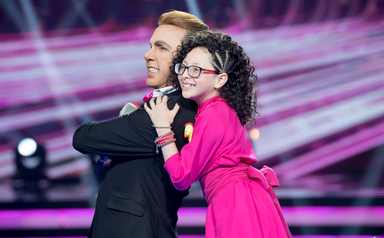 El dueto entre Taisia y "Cristian Castro" conmovió a Vero y manifestó su alegría por tan bello reconocimiento.