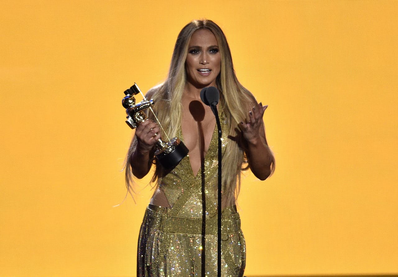 Jennifer Lopez sorprende con su decoración navideña