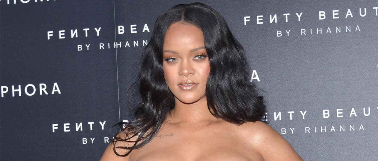 Rihanna muestra con orgullo los 'defectos' de su cuerpo