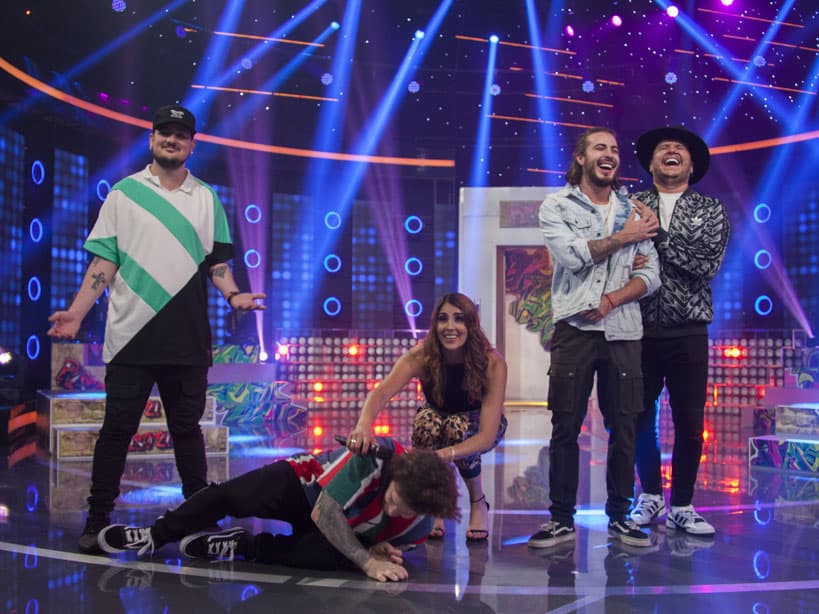 Joely los entrevistó y la agrupación se divirtió a lo grande durante el programa.