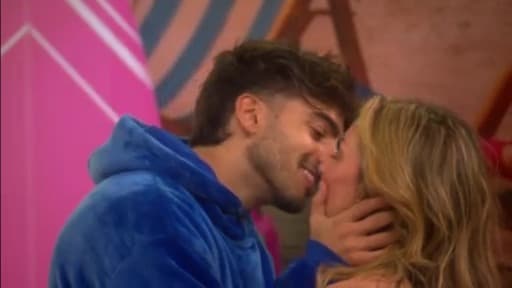 Fede y Gema se dan ROMÁNTICO BESO