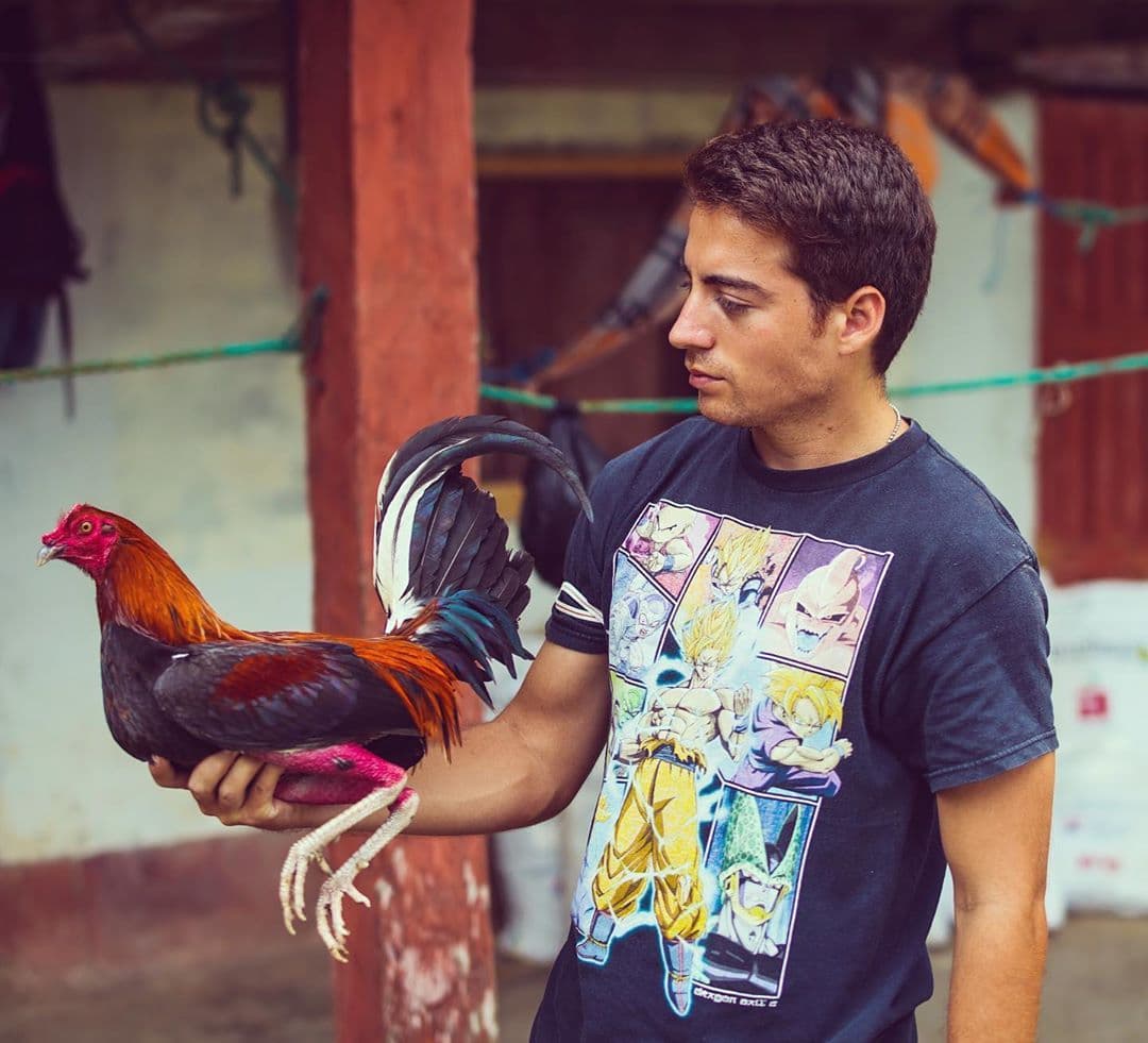 Por su parte, Xavier Eduardo tiene 26 años y es ingeniero agrónomo. También es amante de la naturaleza.