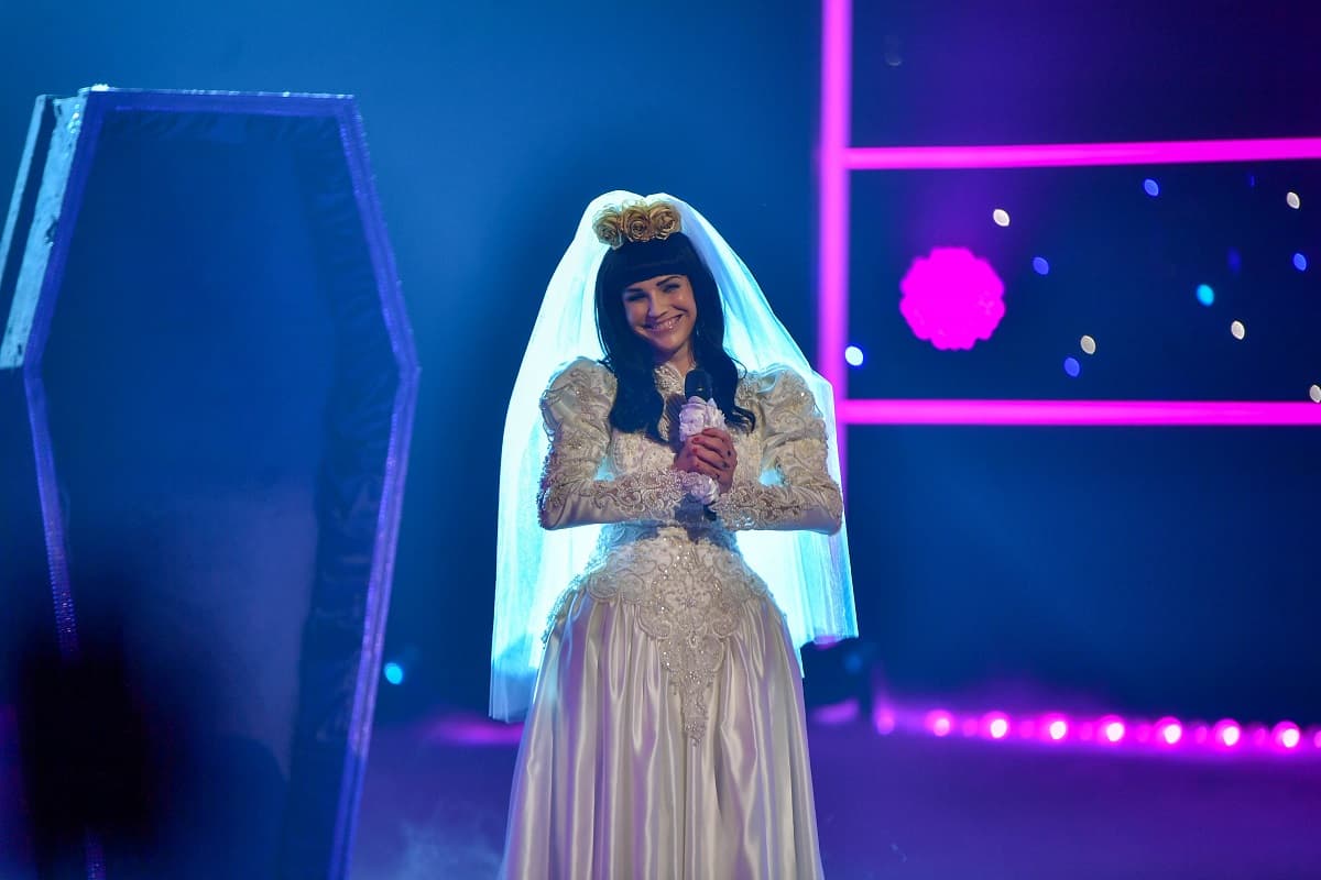 Edgar cantó ‘Tu falta de querer’, tema musical que llevó al éxito a Mon Laferte. Disfruta de Tu Cara Me Suena los domingos a las 9:00 de la noche, con Las Estrellas.