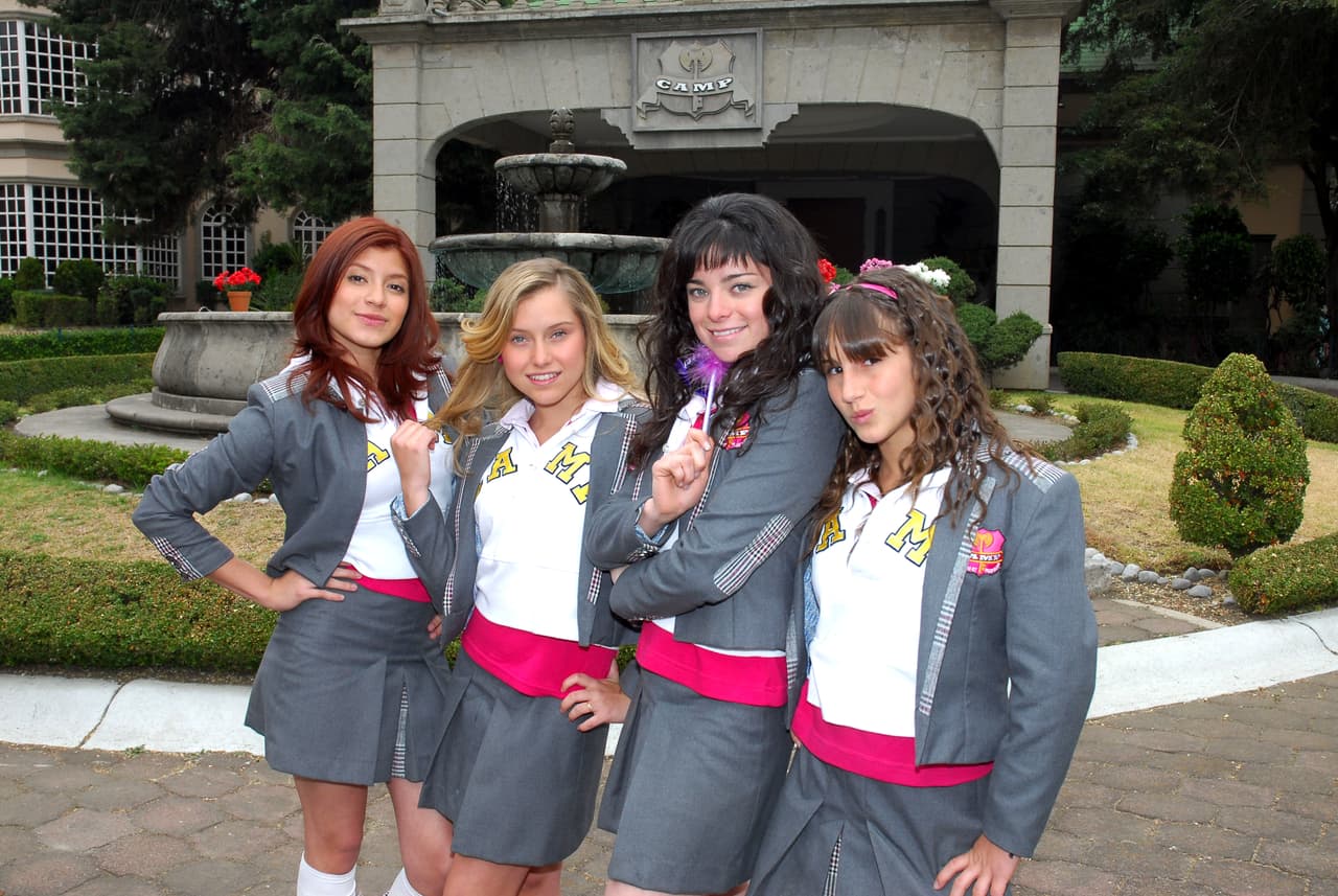 Sin embargo, otro grupo de esta historia fueron 'Las Divinas', las eternas rivales de 'Las Populares' y quienes lideradas por la perversa 'Antonella' se interpusieron en el camino de 'Patito'. A continuación, te mostramos qué fue de las actrices que las interpretaron.