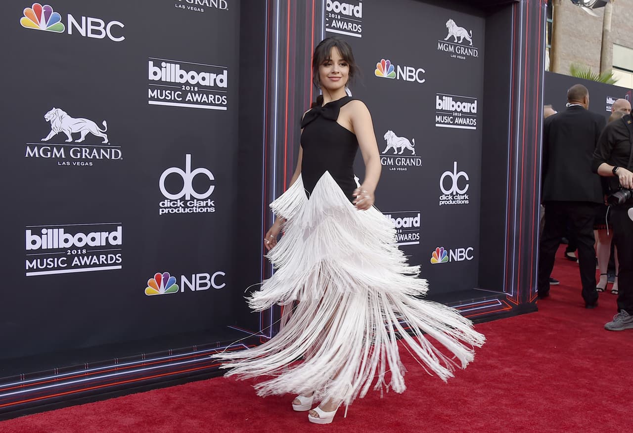 La sensación del momento, Camila Cabello, sorprendió en esta gala.
