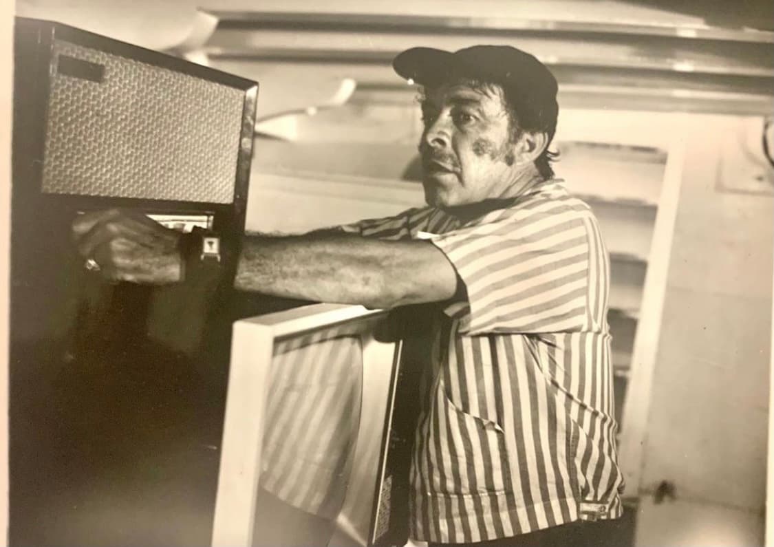 'Tin Tan' falleció el 29 de junio de 1973 a los 57 años de edad, a causa de un cáncer papilar tiroideo. No obstante, la simpatía y carisma con las que catapultó la figura del 'Pachuco' se ha impregnado en la cultura pop mexicana, convirtiéndolo en un ídolo hasta la fecha.