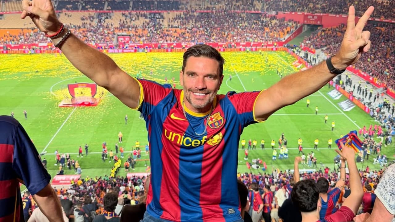 Julián Gil sufre empujón en plena transmisión en vivo y desata polémica: Esto pasó