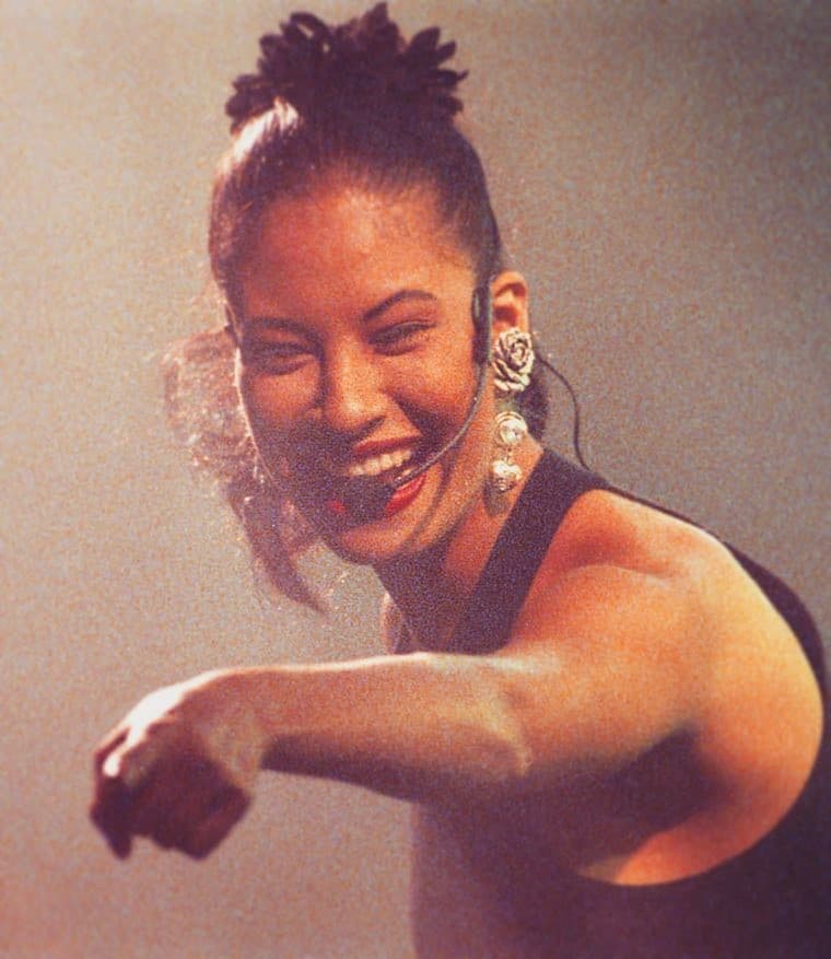 Entre sus principales éxitos se encuentran ‘Como la flor’ y ‘Bidi bidi bom bom’