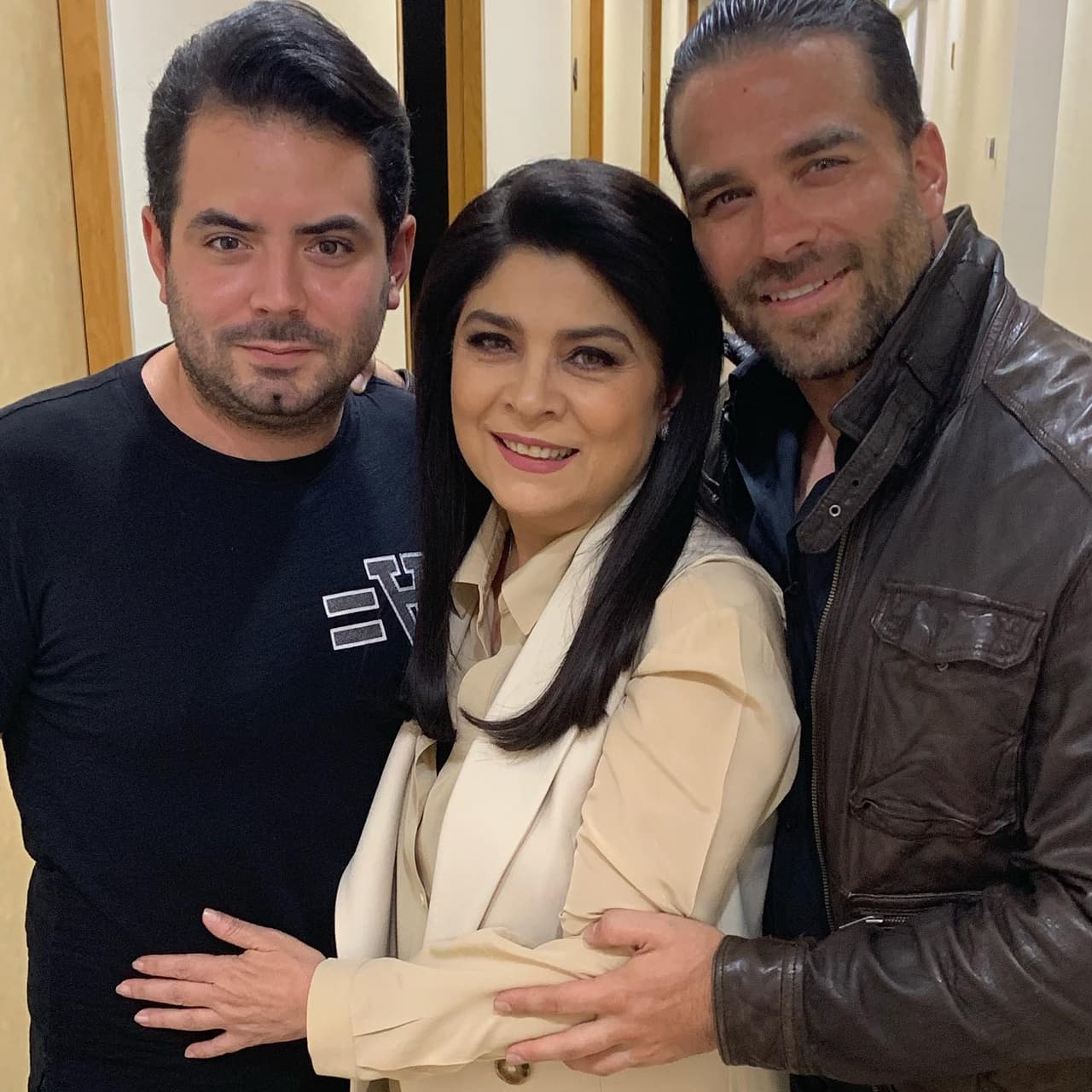 ¿Quién metió a Victoria Ruffo a TikTok? José Eduardo contesta