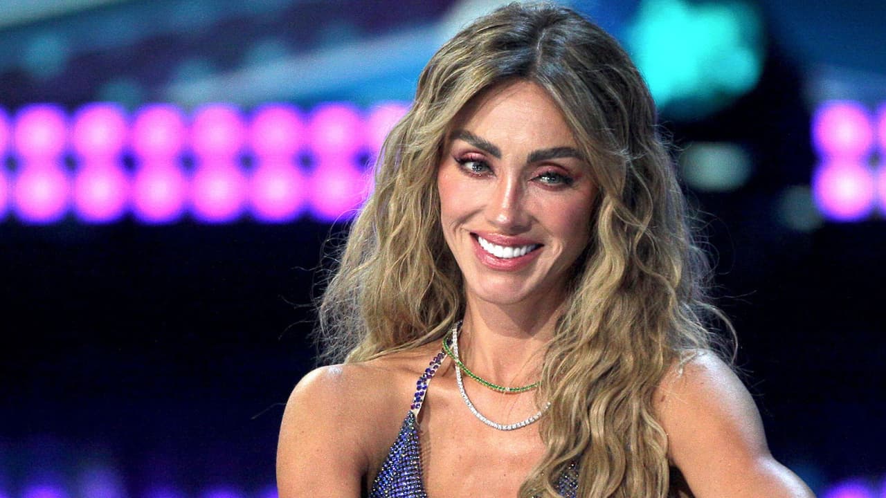 Anahí impacta con tiernas fotografías de sus hijos en un partido de los Lakers