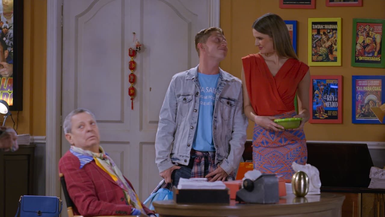 Benito presume que su novia tiene una mejor sazón al preparar las albóndigas enchipotladas que tanto le gustan. Esta situación molesta a doña Lorena quien dice no querer probar nunca la comida de su nuera.