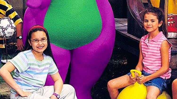 Demi Lovato con Selena Gomez en 'Barney'