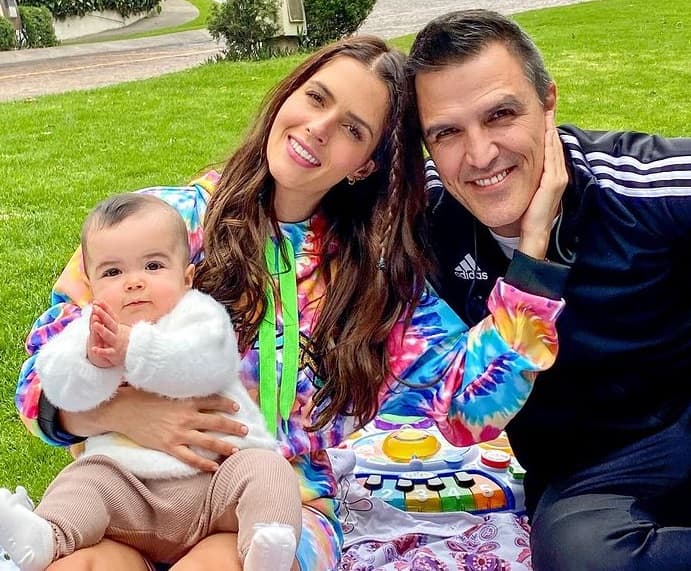 Fue en diciembre de 2019 que la estrella de cine y televisión se convirtió en madre por primera vez de la pequeña Kira, fruto de su matrimonio con Billy Rovzar.
