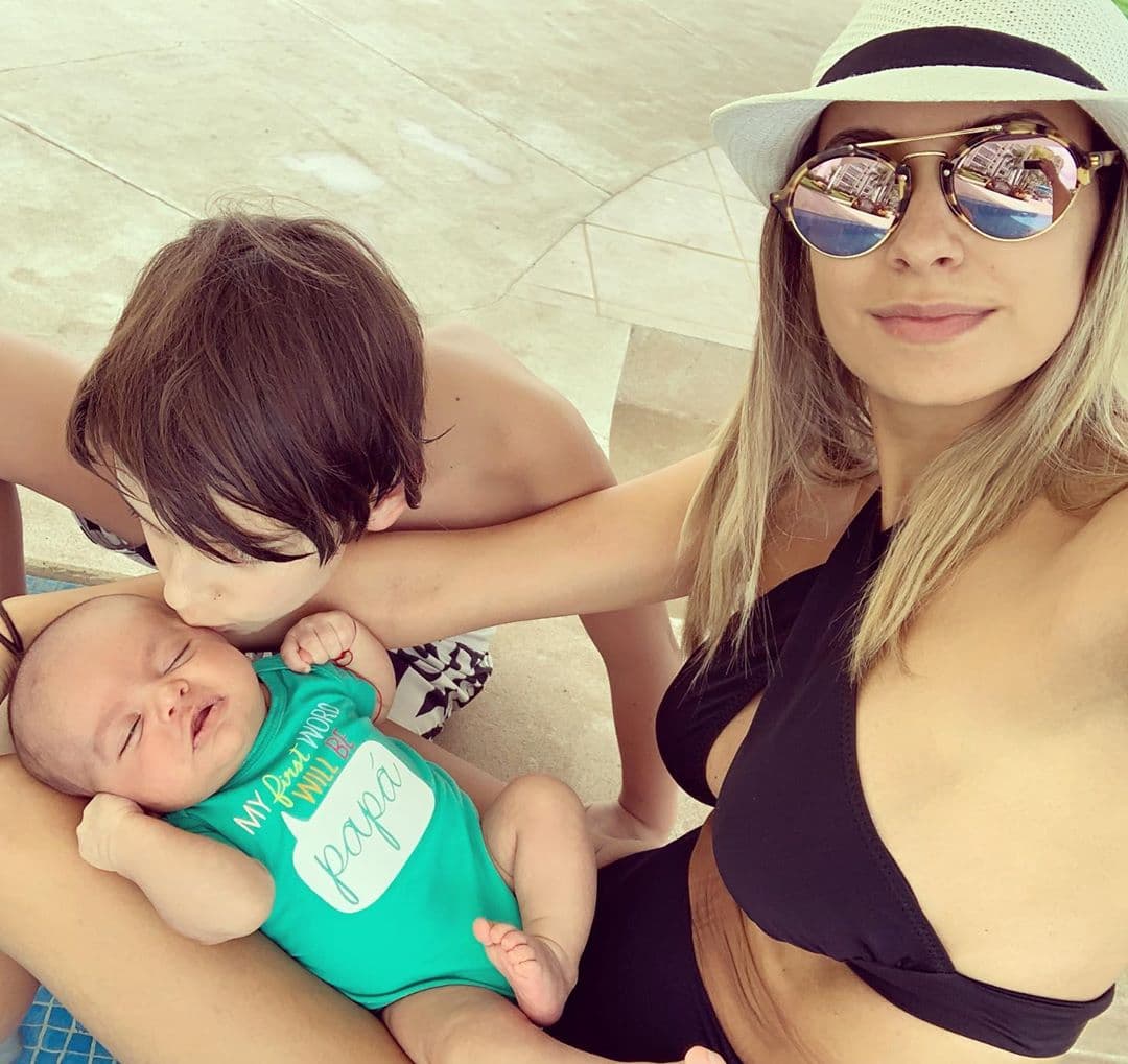 Rocco, hijo de Odalys Ramírez y Patricio Borghetti, nació el pasado 24 de abril y desde entonces sus orgullosos padres no paran de presumirlo en sus redes sociales.