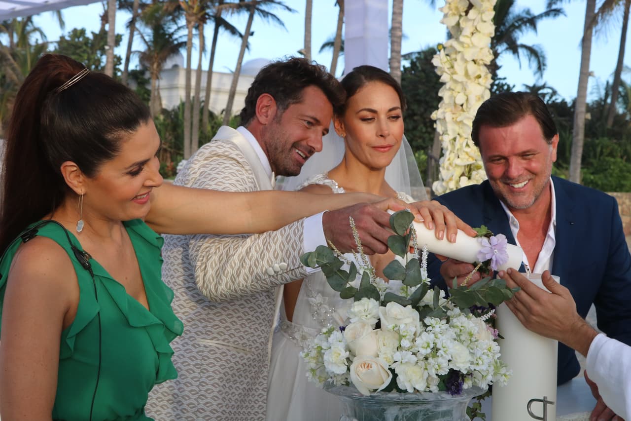 'Gabriela' (Mayrín Villanueva) fue la encargada de organizar el gran evento.