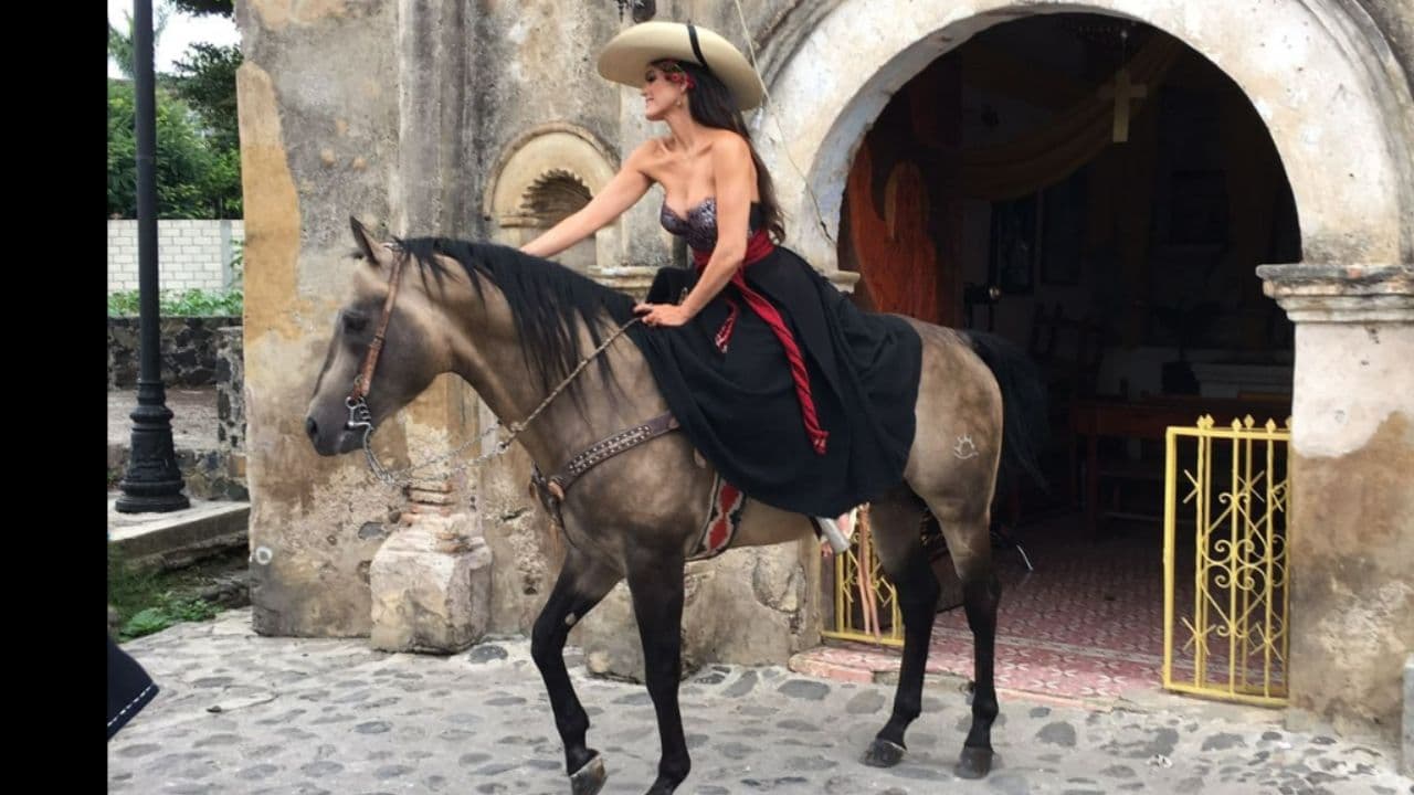 Ana Bárbara grabando video musical