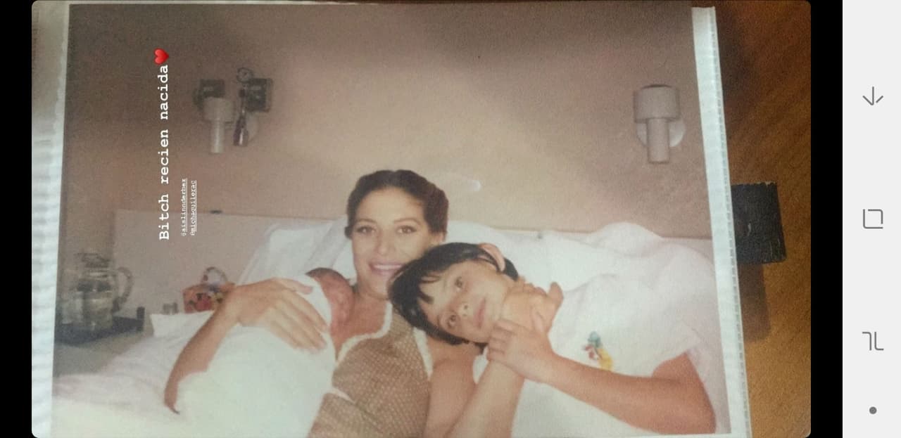 Aislinn Derbez compartió tierna foto junto a su mamá