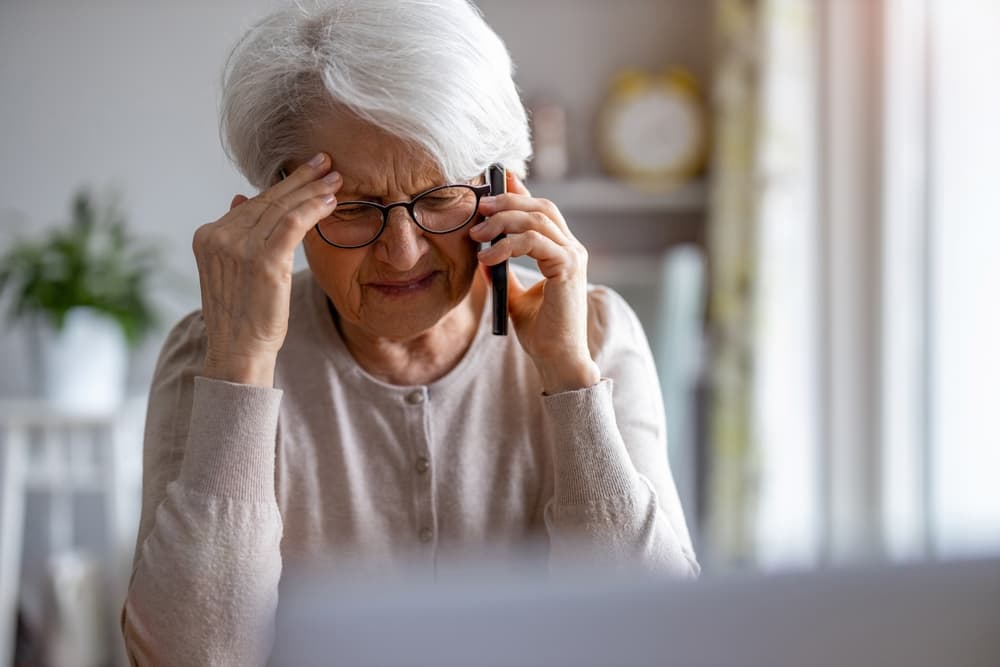 Abuelita pierde ahorros de toda su vida por estafa telefónica: historia conmueve a Internet