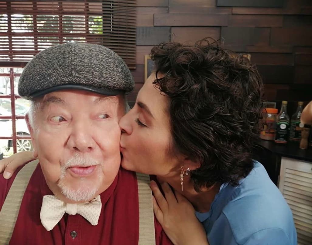 Desde 2011, Mansur ha formado parte de diversos capítulos de la serie 'Como dice el dicho', en donde ha compartido escena con el primer actor Sergio Corona, Benny Emmanuel y Brisa Carrillo, entre otros.
