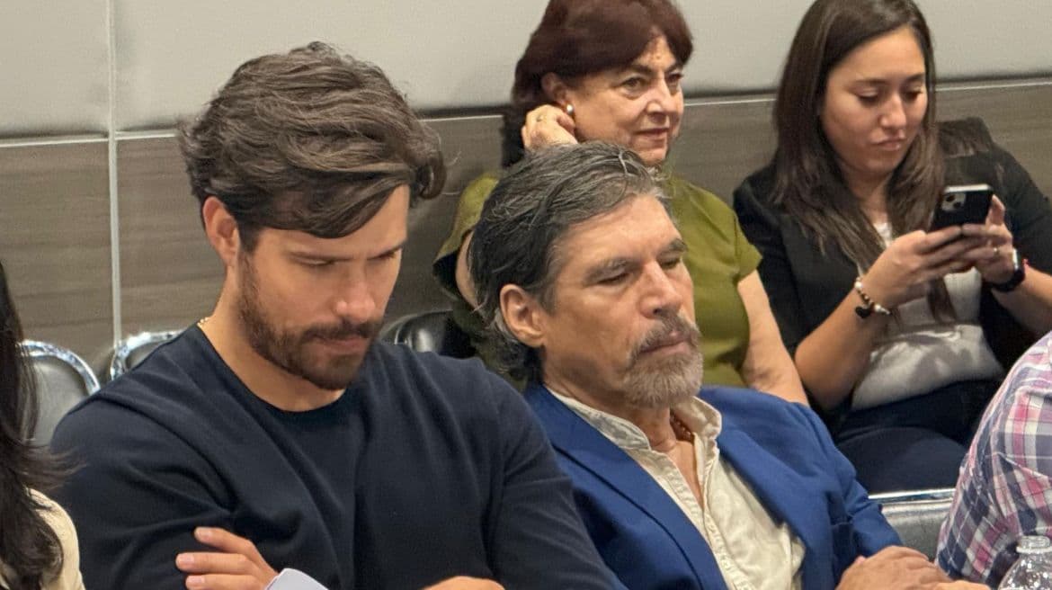 Brandon Peniche y Alberto Estrella fueron captados por la lente de Las Estrellas