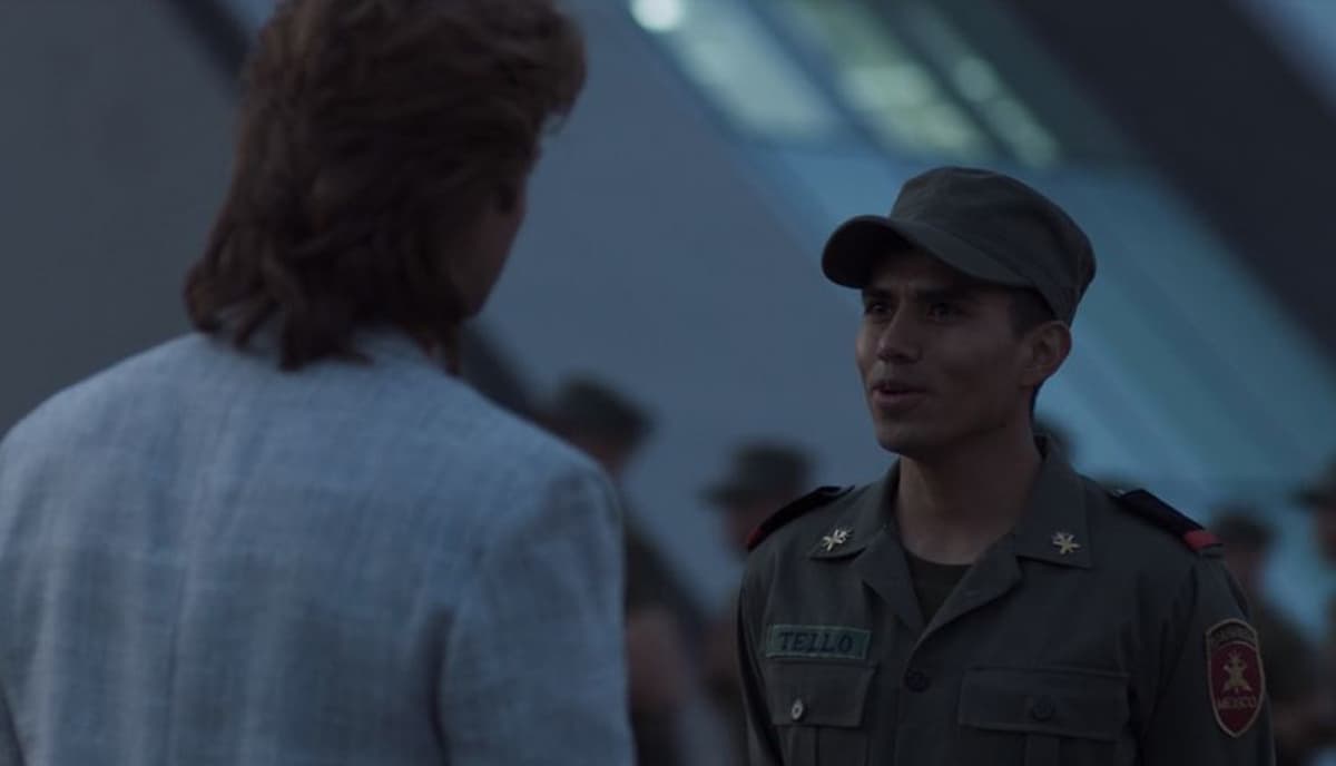 'Cadete Tello' en la serie de Luis Miguel