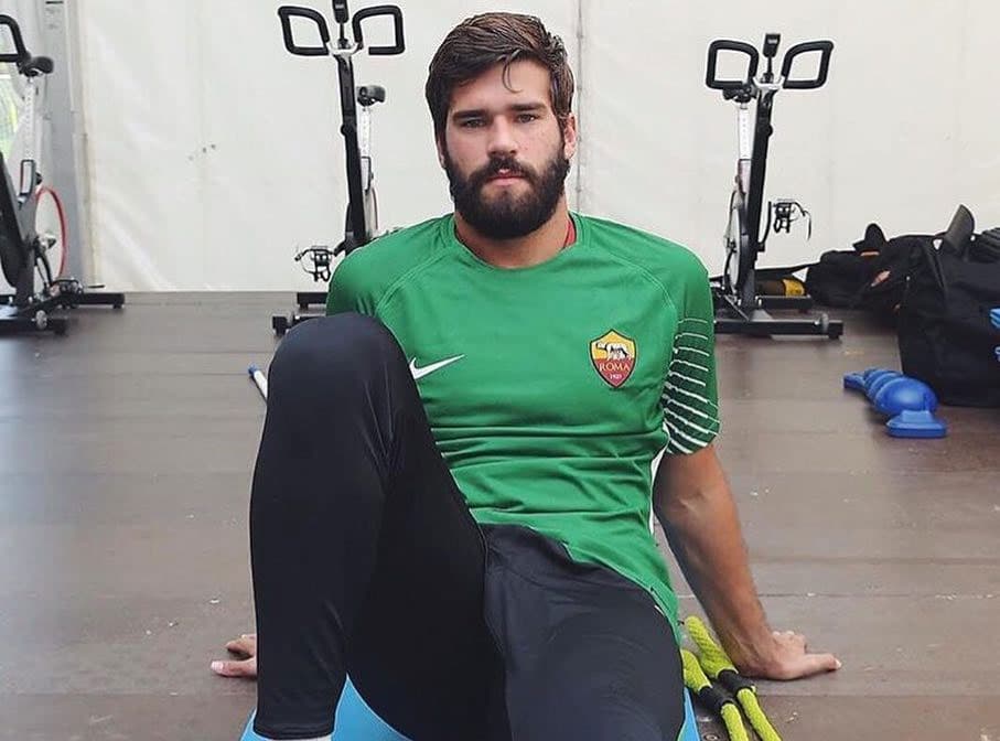 Filtran supuesto video del portero de Brasil desnudo