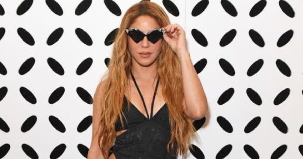 Shakira roba las miradas con su nuevo 'vestido de la venganza' en la fiesta de Vogue
