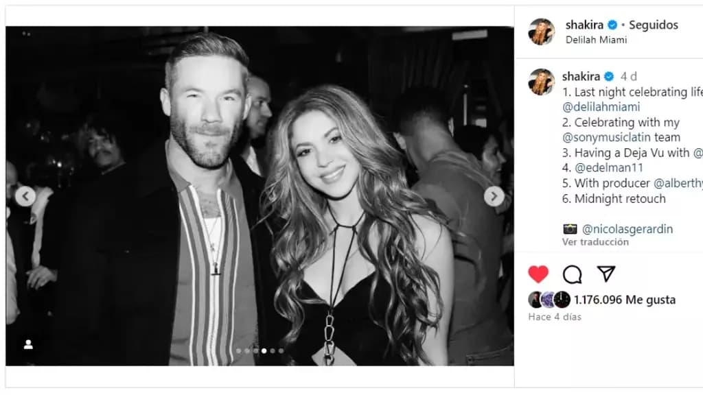 Shakira publicó esta fotografía en la que aparece con Julian Edelman.