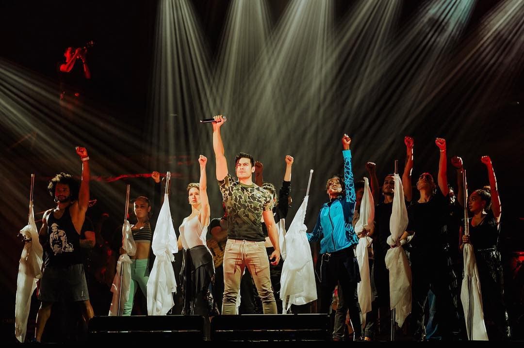 Carlos Rivera conquista el corazón del público con su tour ‘Guerra’